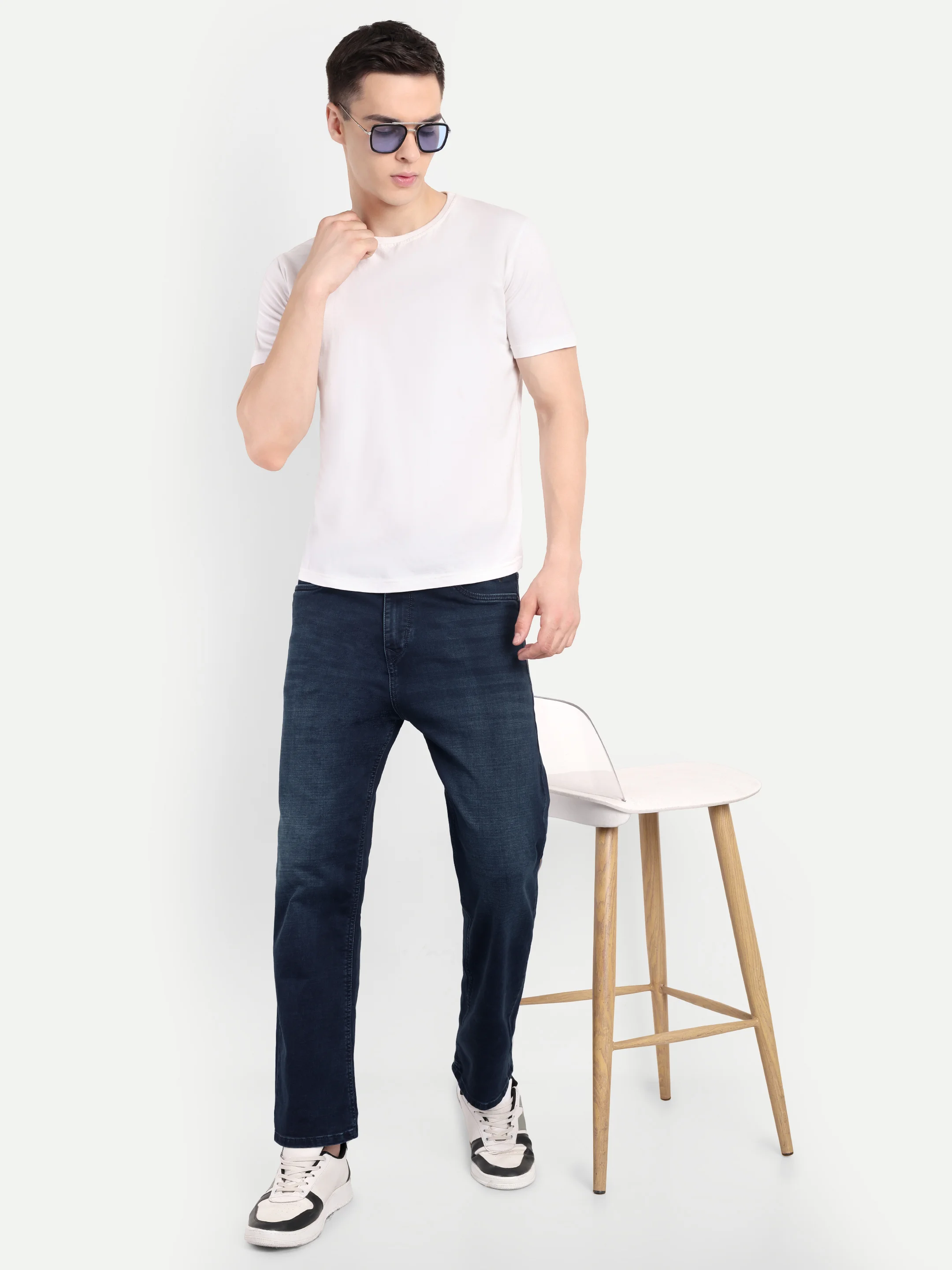 ecomm male shoot